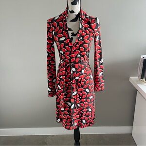 DVF Lips Wrap Dress size 4